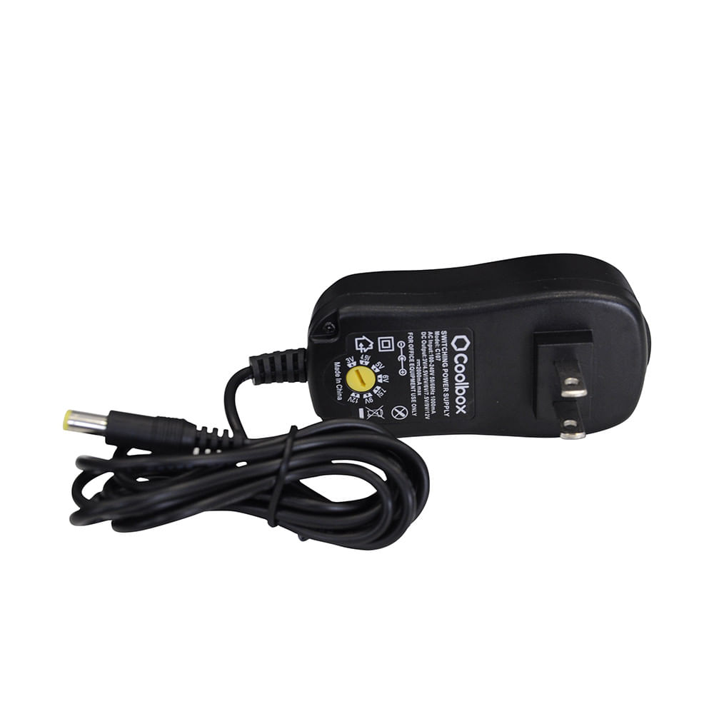 Adaptador universal Coolbox multi voltaje 220V 24W