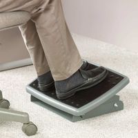 Reacondicionado: Reposapiés 3M ergonómico, 33 x 45.7 x 10 cm, antideslizante, gris carbón
