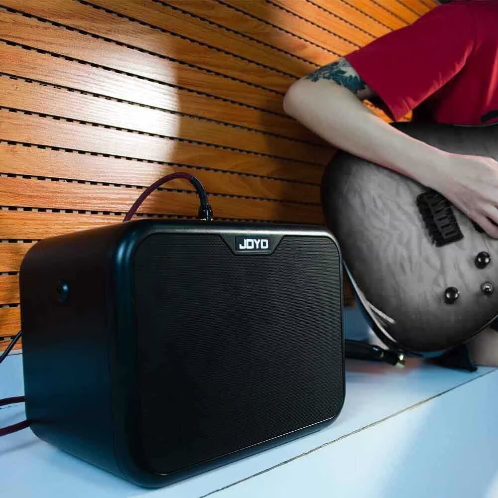 Imagen 2 del producto Guitarra eléctrica Vozzex Strato azul + Amplificador Joyo MA-10E 10w, negro