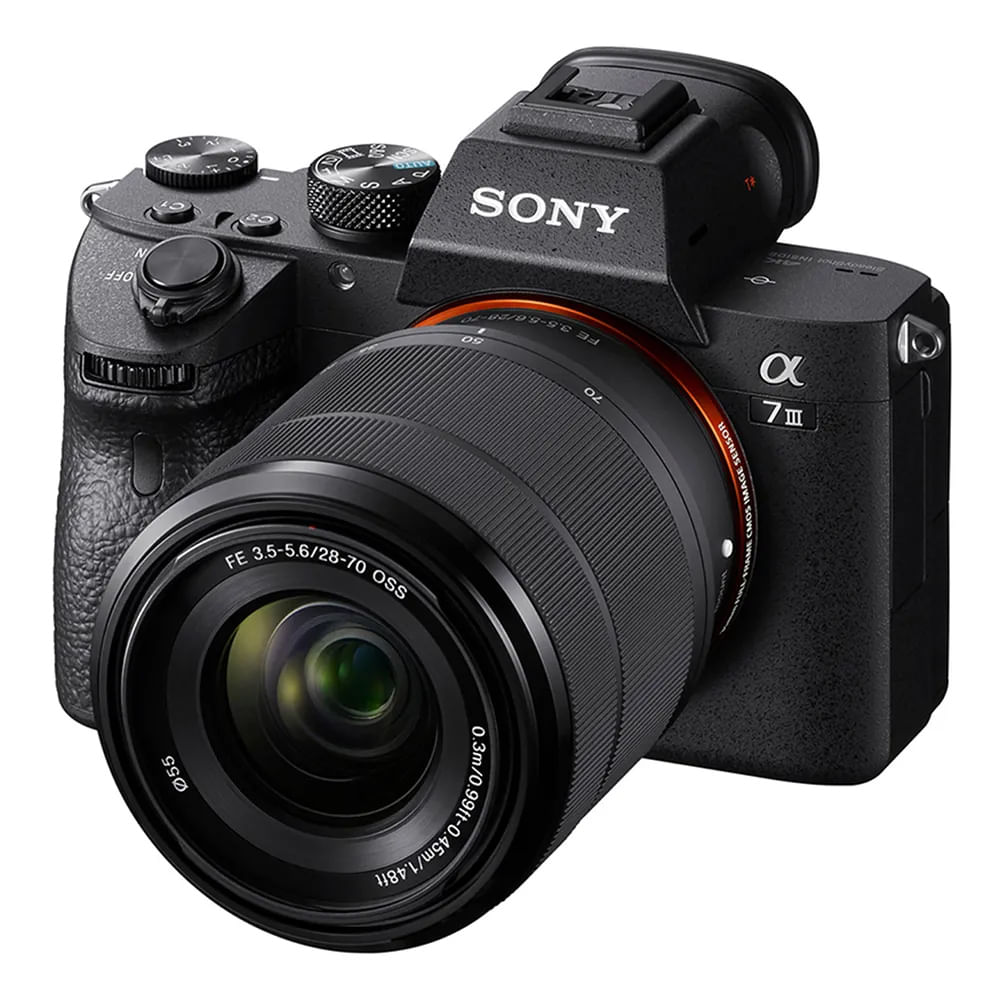 Cámara profesional Sony Alpha A7 III Full Frame Mirrorless con lente 28-70mm ILCE7M3K