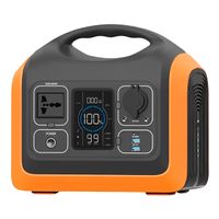 Estación de energía portátil 600W, 7 salidas, color negro con anaranjado