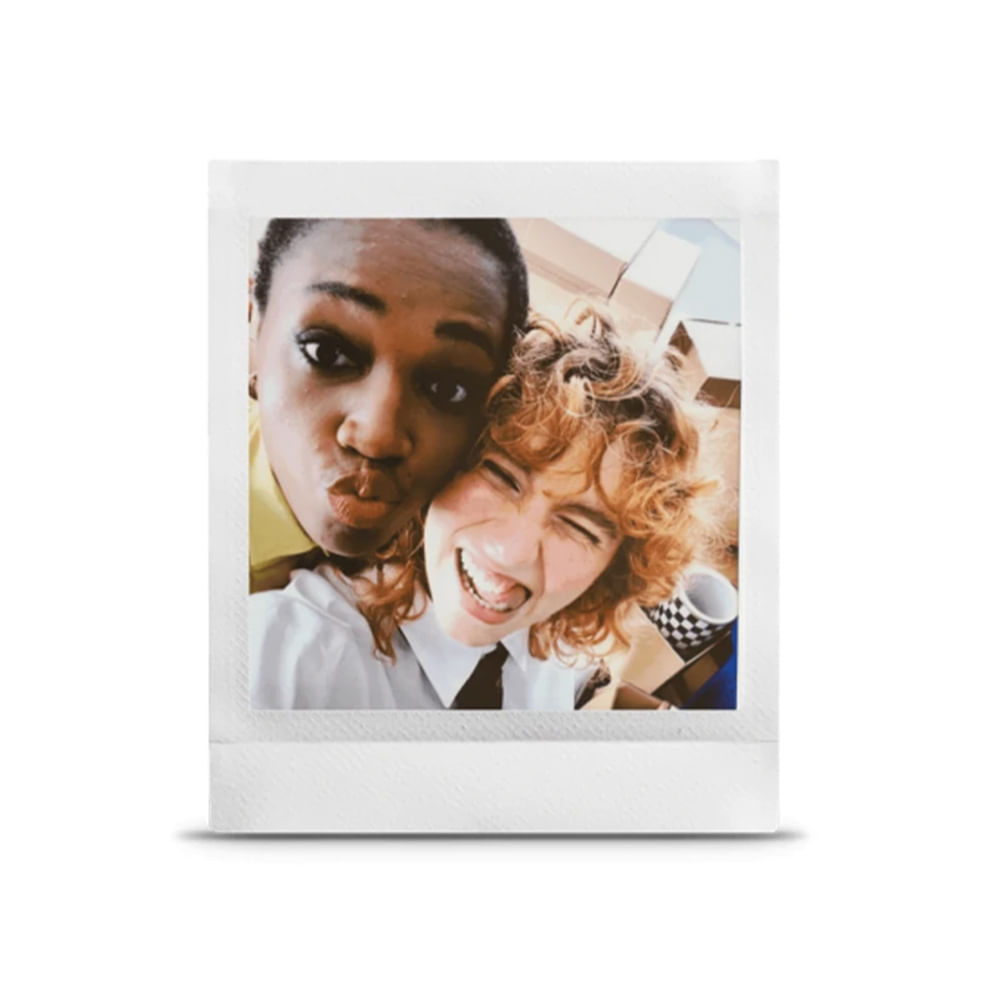 Imagen 2 del producto Pack de película FUJIFILM Instax SQUARE, 20 hojas, formato cuadrado, colores vivos