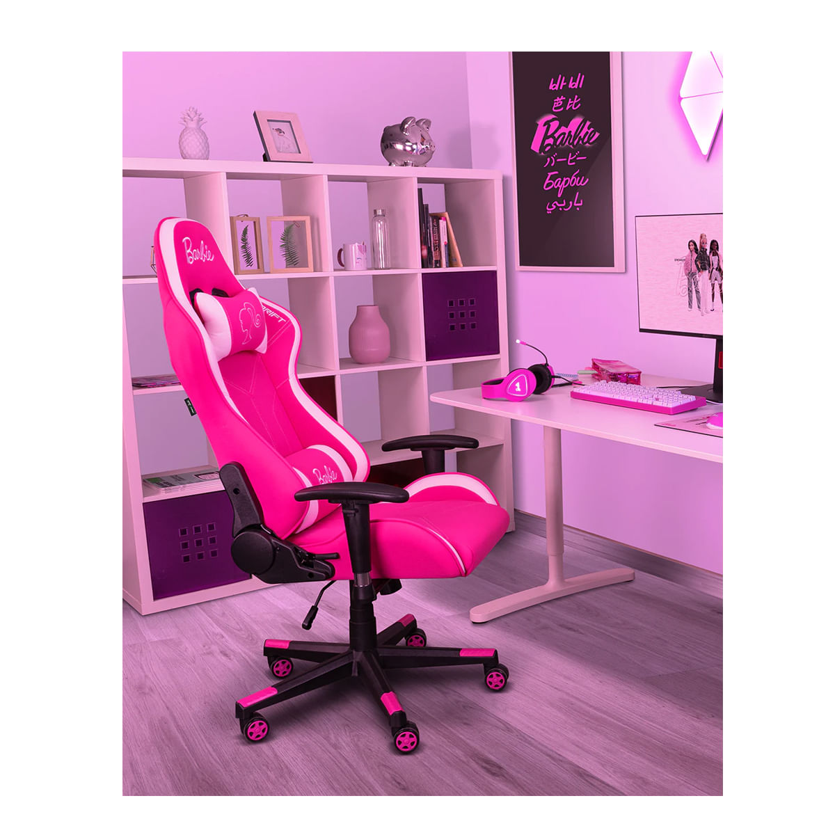 Imagen 2 del producto Silla Gamer Drift DR90 Barbie edición especial, respaldo reclinable, reposabrazos 2D, soporte 150 kg, tela rosa