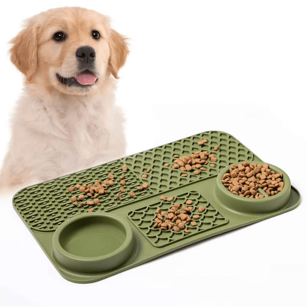 Imagen 2 del producto Comedero lento silicona antideslizante, anti ansiedad para perros y gatos, Lick Mat interactivo, verde