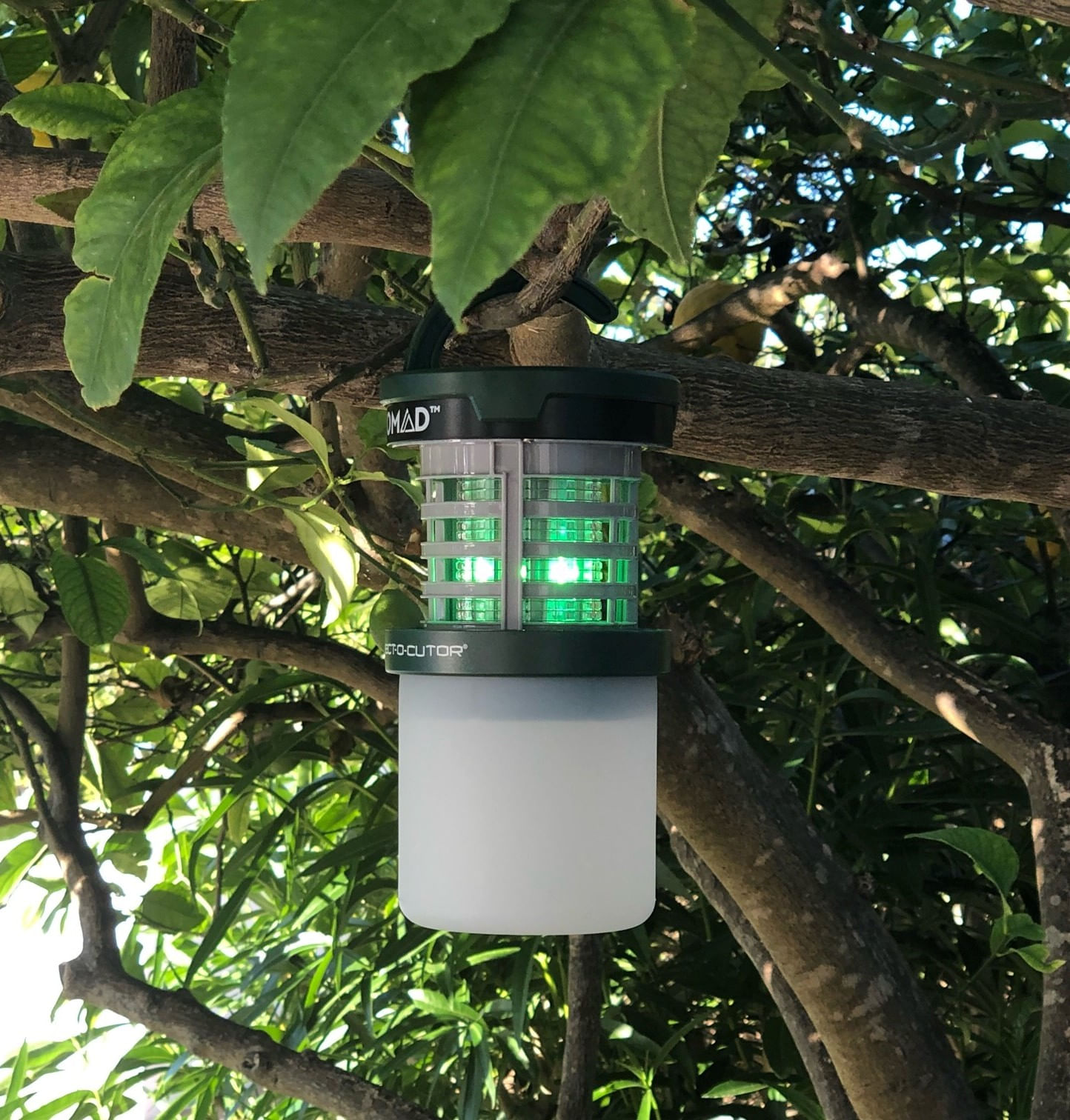 Imagen 2 del producto Matainsectos Pelsis Insect-O-Cutor Nomad, LED UV, captura insectos voladores, interiores y exteriores, plomo, 220V