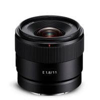 Lente Sony SEL11F18 ultra gran angular prime, apertura máx. F1.8, montura E, negro