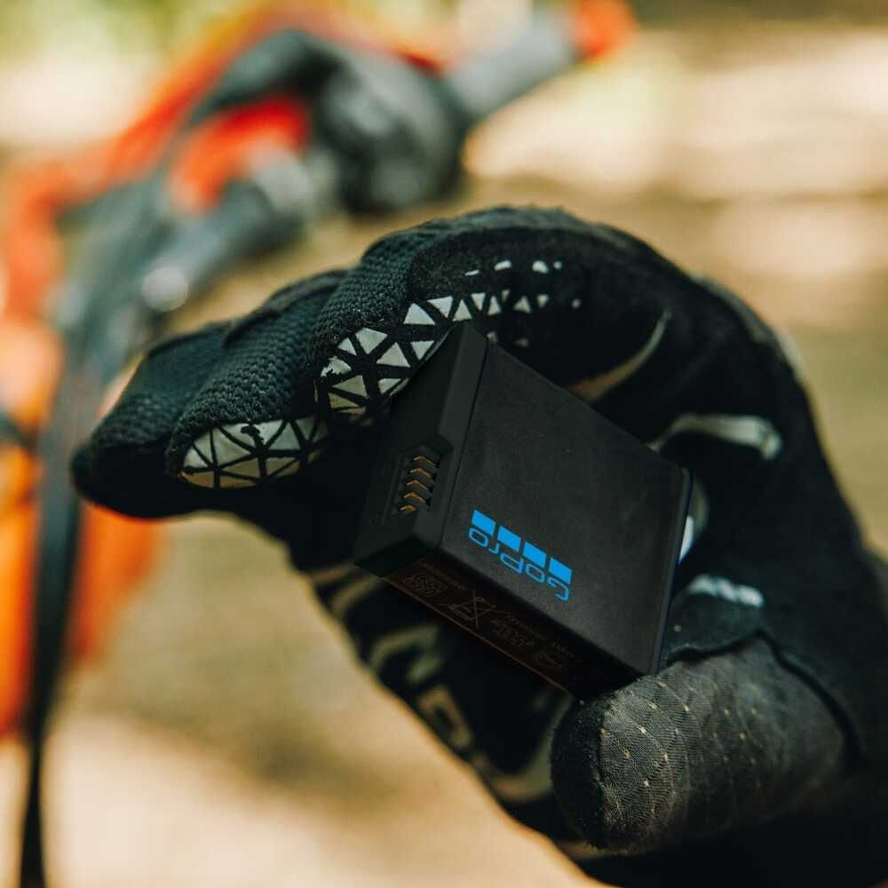 Imagen 2 del producto Batería GoPro Enduro 1900 mAh para HERO13, alto rendimiento, ideal para frío y calor