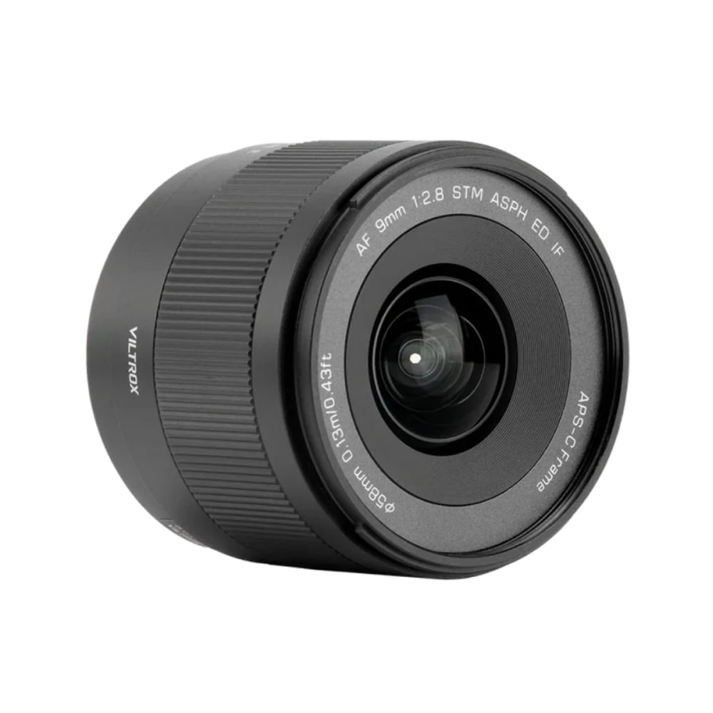 Imagen 2 del producto Lente Viltrox AF 9mm f/2.8, ultra gran angular, compatible con Sony E