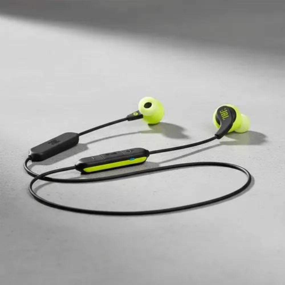 Imagen 2 del producto Audífonos bluetooth in ear JBL Endurance Run 3, micrófono incorporado, máx. 25 h, control de música y llamadas, negro